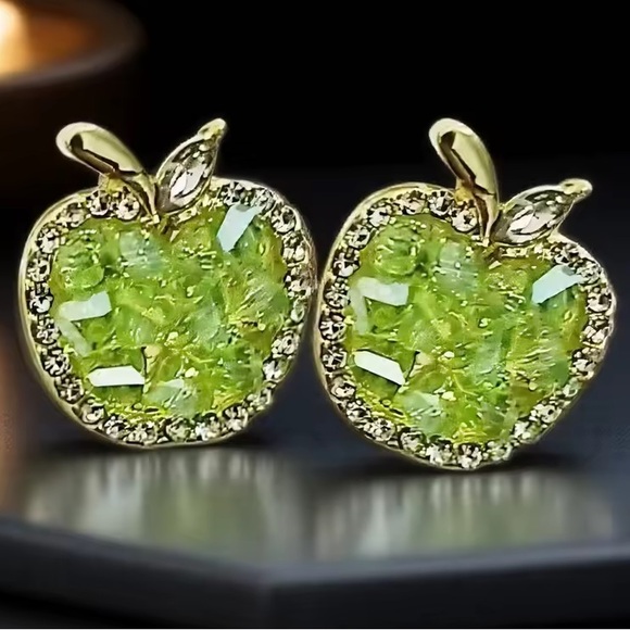 KATE SPADE NEW YORK ♠️🍏
Granny Smith Sparkling Apple Stud Earrings 🍏 - Picture 5 of 7